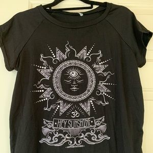 NWOT Hey Sunshine Boxy Tee
